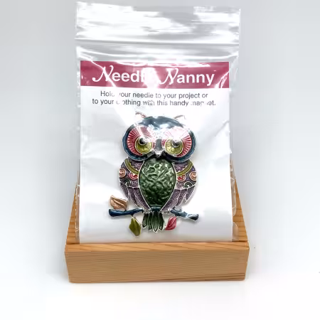 Owl Jeweltone Needle Nanny
