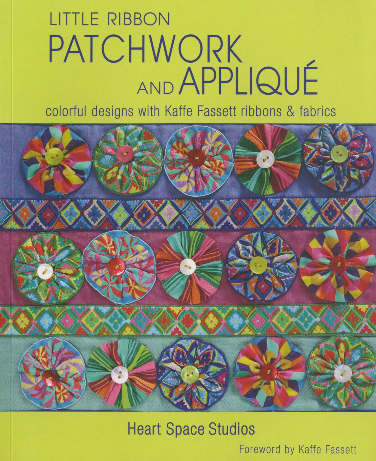 Little Ribbon Patchwork & Applique Softcover
