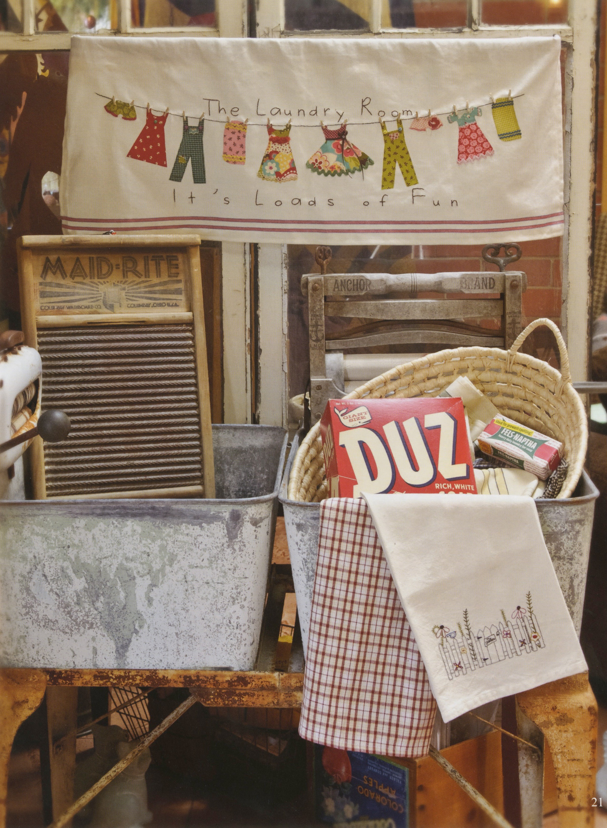 Quilting in the Coop By McGlothlen, Emily