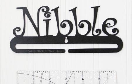 Nibble Hanger 6in