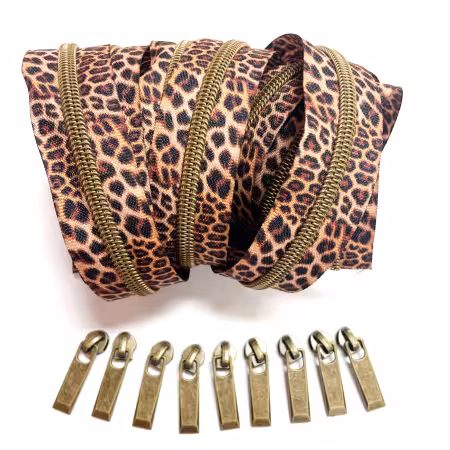Leopard Zipper Pack