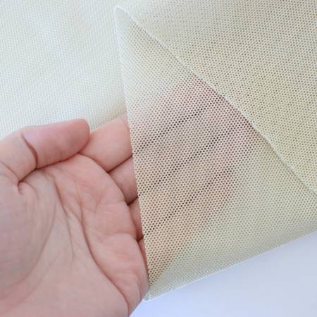 Mini Mesh Beige 1yd